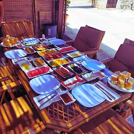 Aparthotel Bu 3*