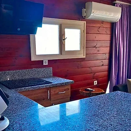 Bu Aparthotel 3*